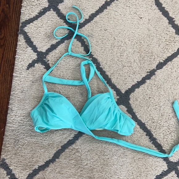Victoria Secret Light blue wrap around tie bikini - Picture 4 of 5